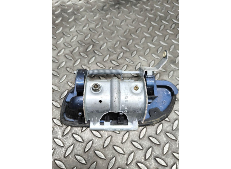 Ручка наружная задняя правая к Ручка наружная задняя правая к Volvo V70 undefined г. V70