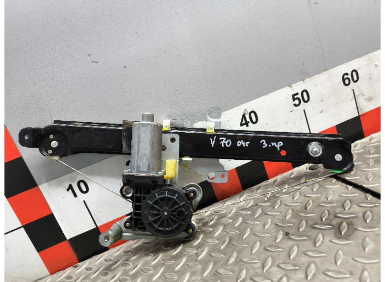 Стеклоподъемник электрический задний правый к Volvo V70