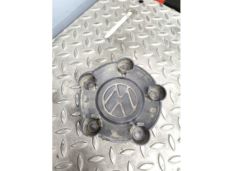 Колпак колесный к Volkswagen Caddy, 2009г.