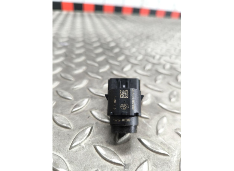 Датчик парктроника к Kia Sportage, 2018г.