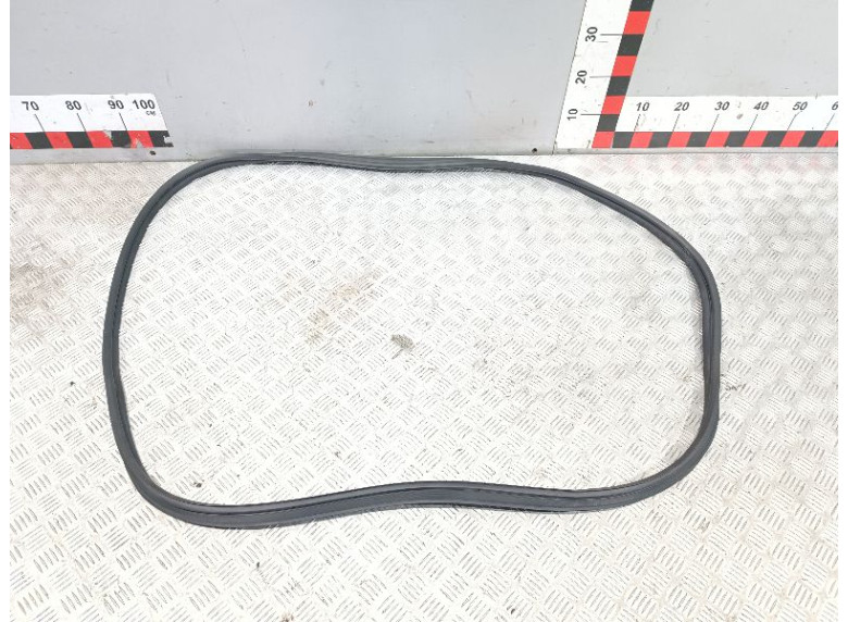 Уплотнитель к Kia Sportage, 2018г.