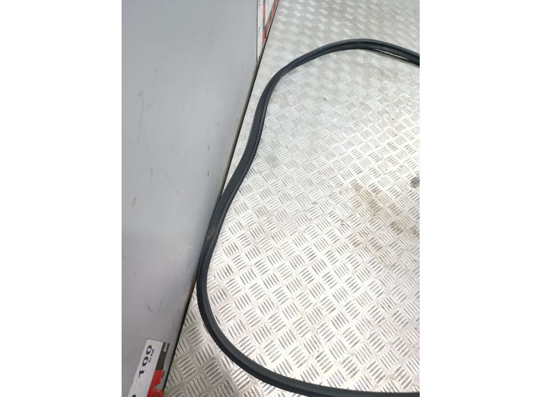 Уплотнитель к Kia Sportage, 2018г.