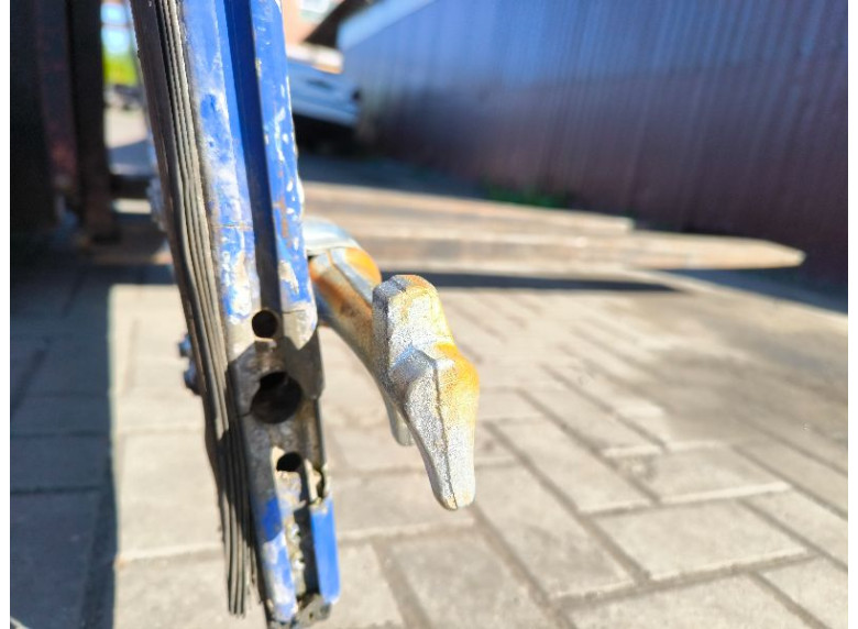 Дверь задняя распашная (комплект) к Kogel SVKT-24, 2014г.