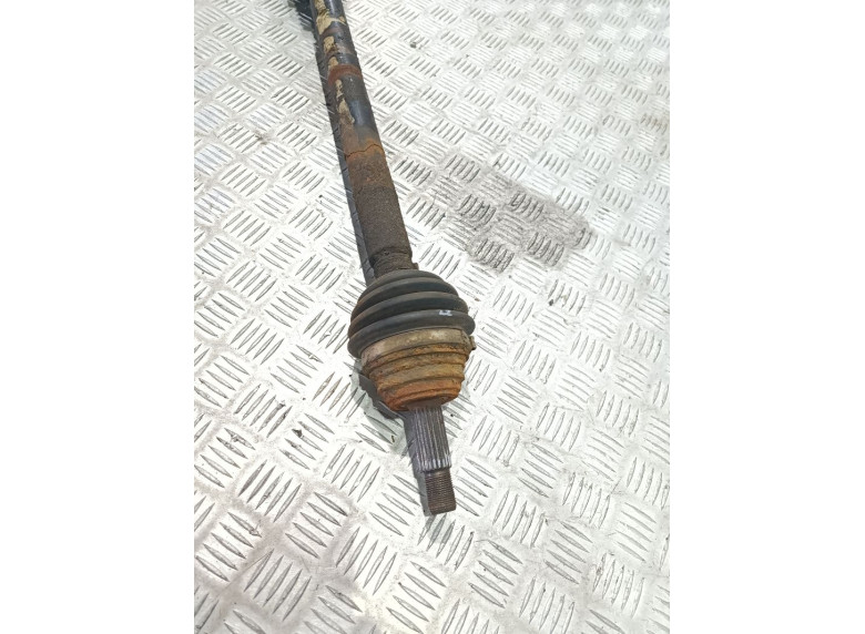 Полуось передняя правая (приводной вал, ШРУС) к Volkswagen Polo Sedan, 2015г.