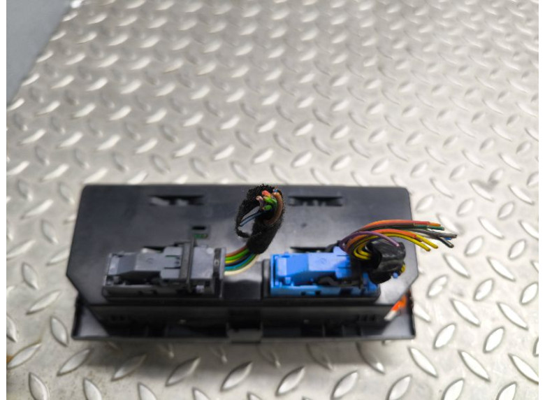 Блок управления печки/климат-контроля к Opel Astra, 2008г.