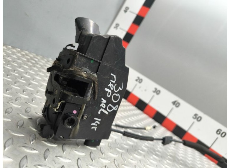 Замок двери передней левой к Замок двери передней левой к Peugeot 308 undefined г. 308