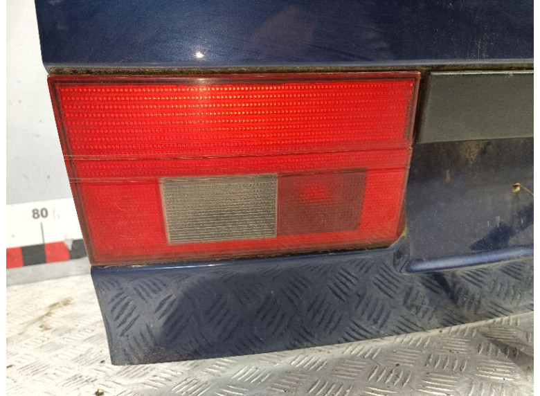 Фонарь крышки багажника левый к Seat Toledo