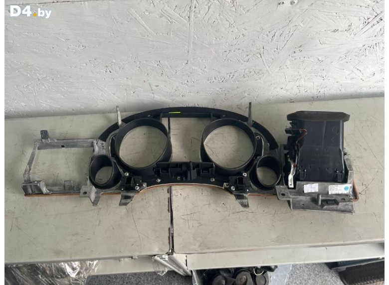 Накладка декоративная на торпедо к Накладка декоративная на торпедо к Audi A8 undefined г. A8