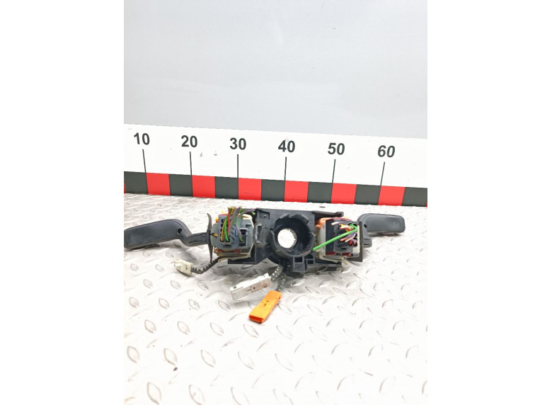 Переключатель подрулевой (стрекоза) к Переключатель подрулевой (стрекоза) к Saab 9-5 undefined г. 9-5