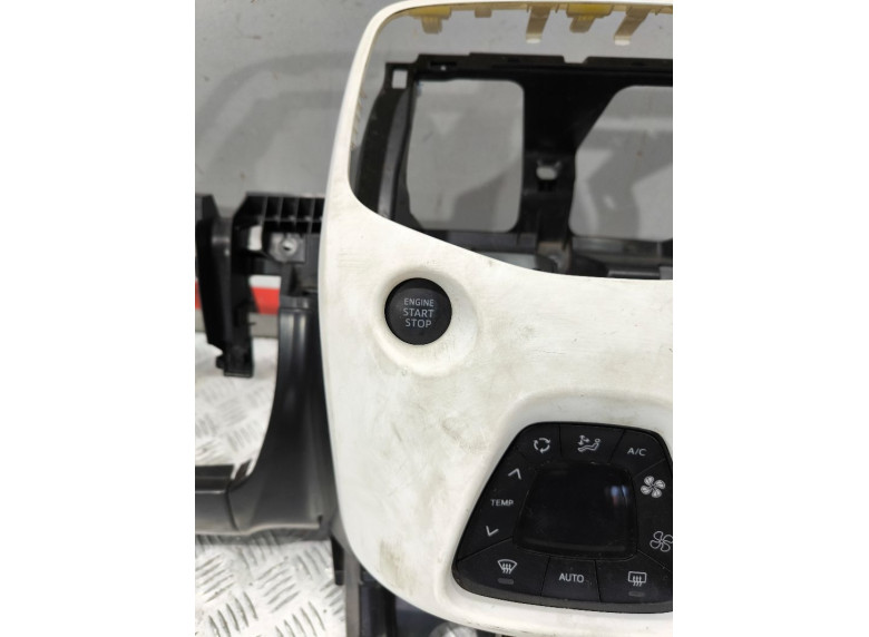 Кнопка запуска двигателя к Citroen C1, 2014г.