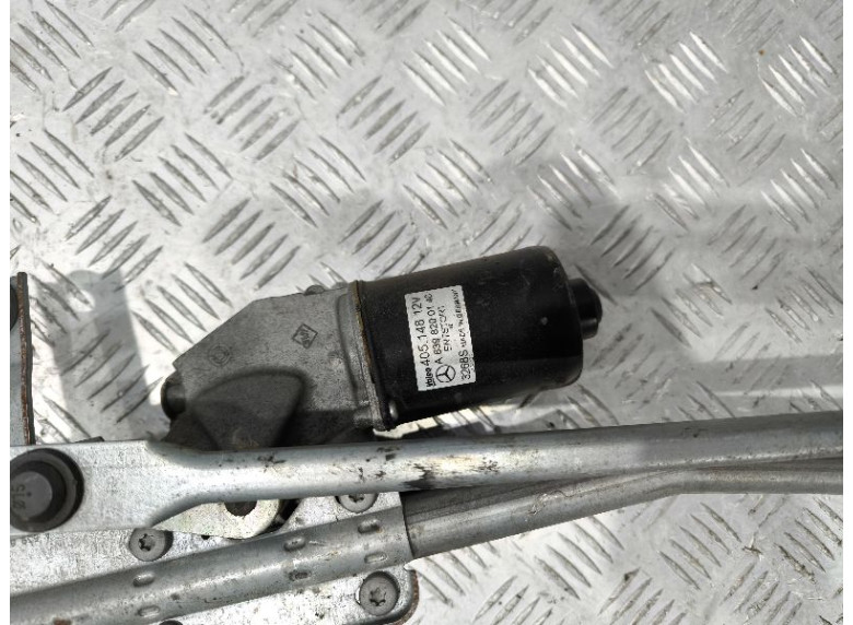 Механизм стеклоочистителя (трапеция дворников) к Mercedes Vito W639, 2004г.