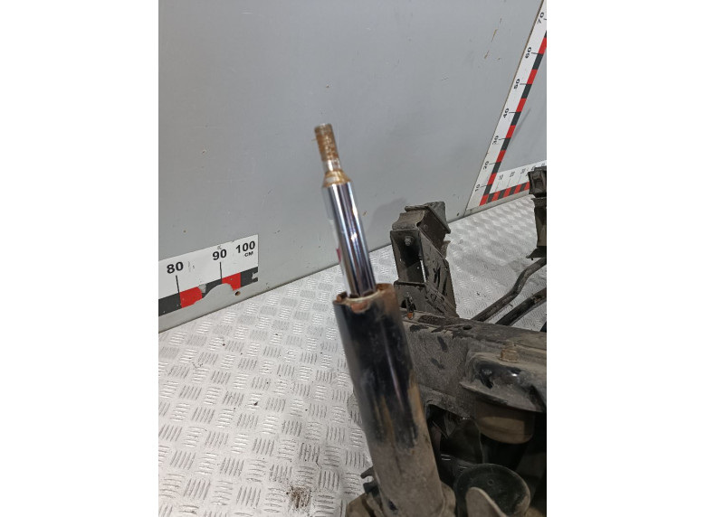 Амортизатор передний к Mercedes Sprinter, 2003г.