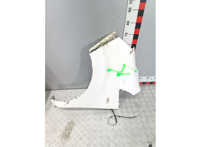 Крыло переднее левое к Nissan NV200