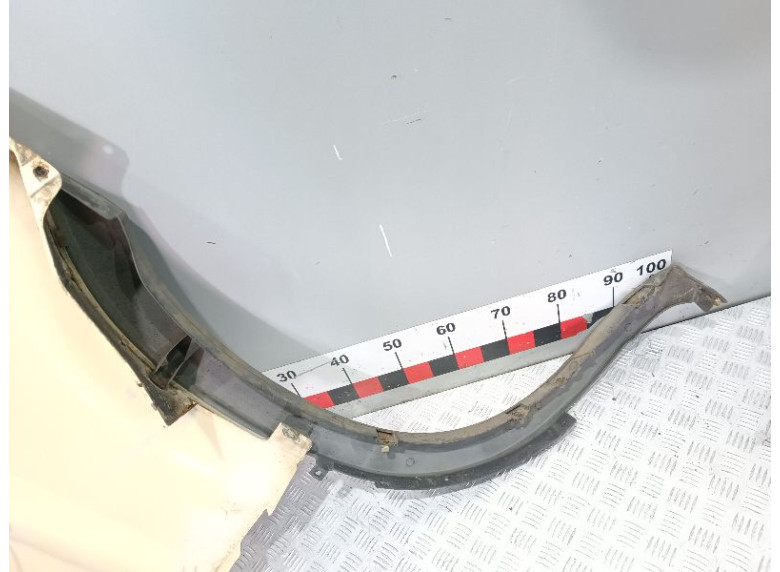 Молдинг крыла переднего левого к Iveco Daily, 2003г.