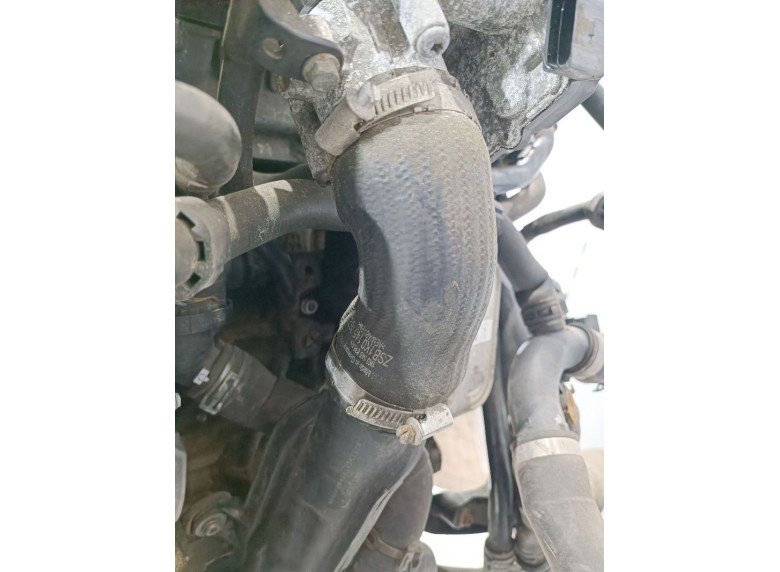 Патрубок впускного коллектора к Volkswagen Passat, 2010г.