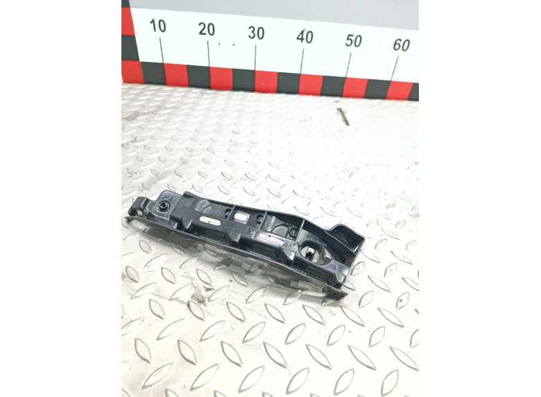 Кронштейн крепления крыла переднего правого к Citroen C1, 2015г.