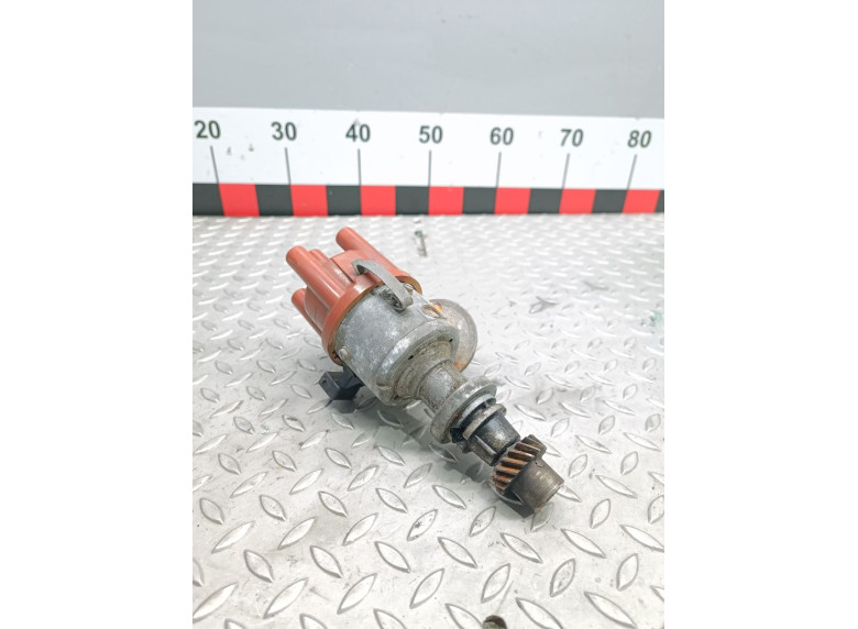 Распределитель зажигания (трамблёр) к Volkswagen Golf, 1986г.