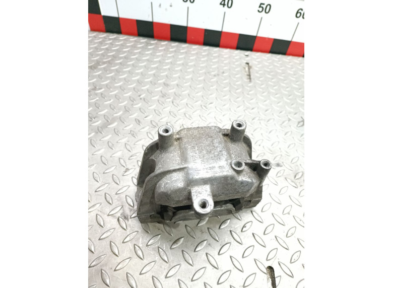 Подушка крепления двигателя к Подушка крепления двигателя к Skoda Octavia undefined г. Octavia