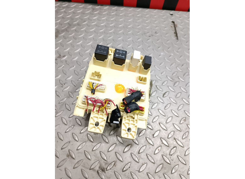 Блок предохранителей к Hyundai Elantra, 2002г.