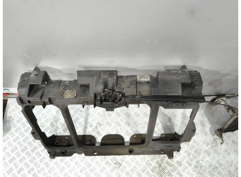Передняя панель крепления облицовки (телевизор) к Citroen C5, 2010г.