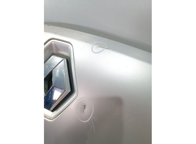 Капот к Renault Laguna, 2010г.