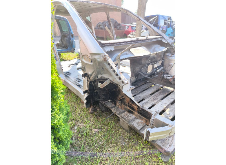 Четверть передняя правая к Mercedes A W168, 2000г.