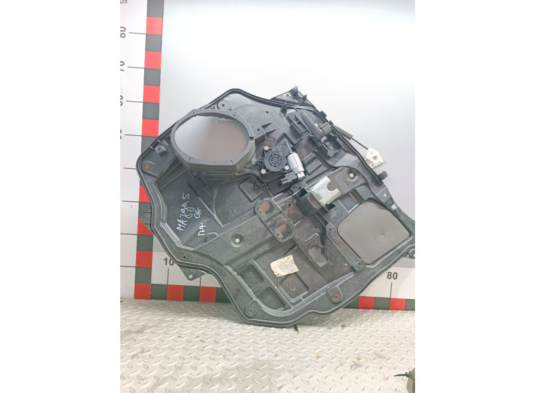 Стеклоподъемник электрический передний правый к Mazda 5