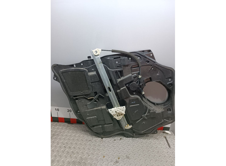 Стеклоподъемник электрический передний правый к Стеклоподъемник электрический передний правый к Mazda 5 undefined г. 5