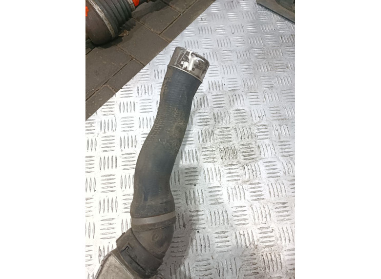 Патрубок интеркулера к BMW 5 E60/E61, 2008г.