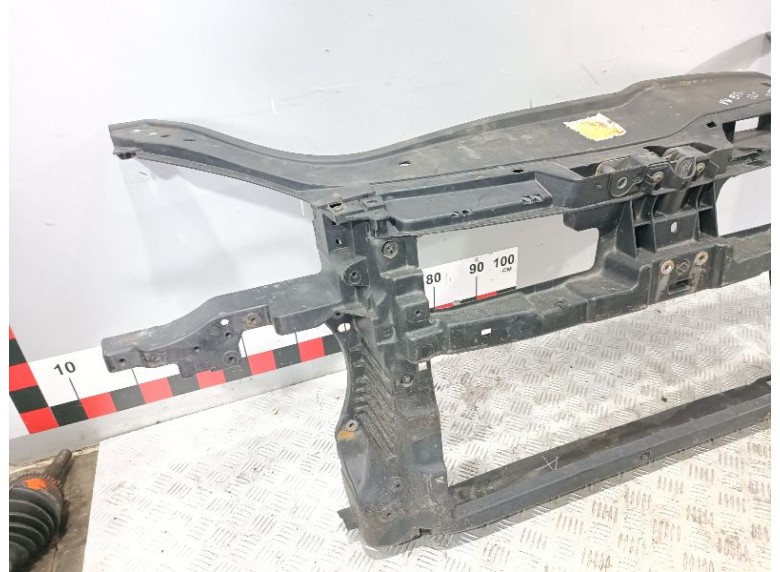 Передняя панель крепления облицовки (телевизор) к Передняя панель крепления облицовки (телевизор) к Volkswagen EOS undefined г. EOS