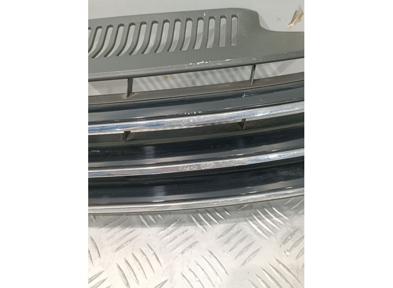 Решетка радиатора к Решетка радиатора к Volkswagen EOS undefined г. EOS