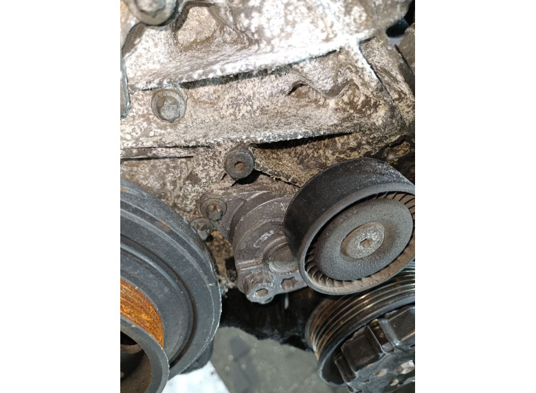 Натяжитель ремня генератора к Mercedes C W203, 2002г.