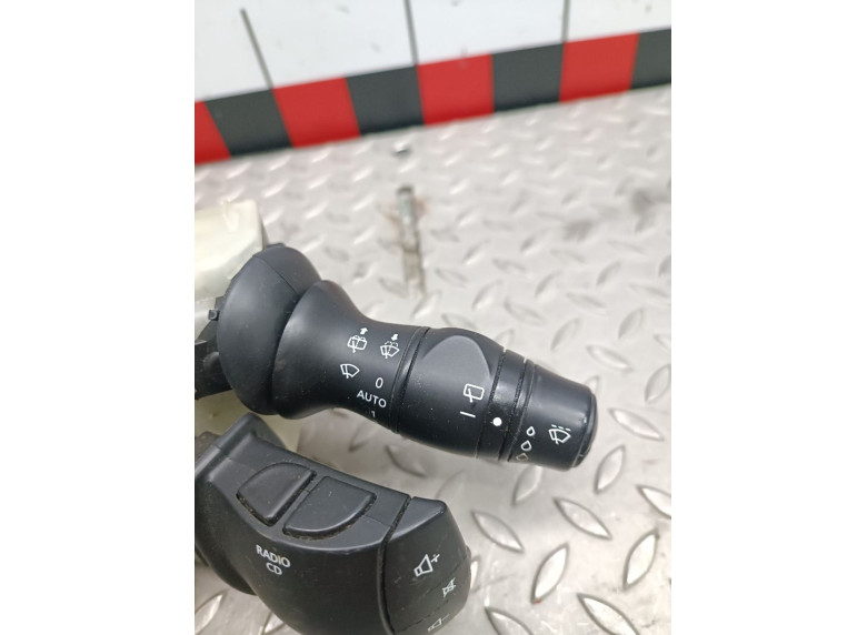 Переключатель подрулевой (стрекоза) к Renault Laguna, 2009г.