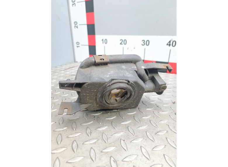 Фара противотуманная левая к Mercedes C W203, 2004г.