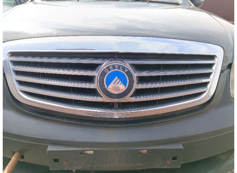 Решетка капота к Geely SC7, 2012г.