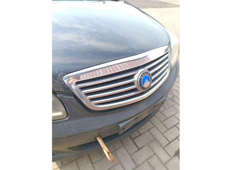 Решетка капота к Geely SC7, 2012г.