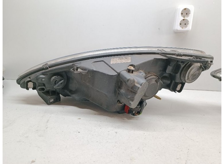 Фара правая к Фара правая к Peugeot 1007 undefined г. 1007