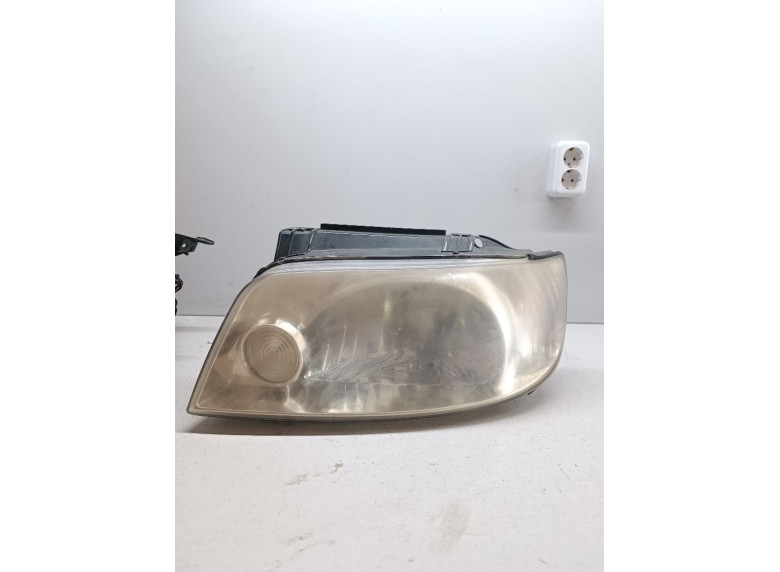 Фара левая к Hyundai Matrix