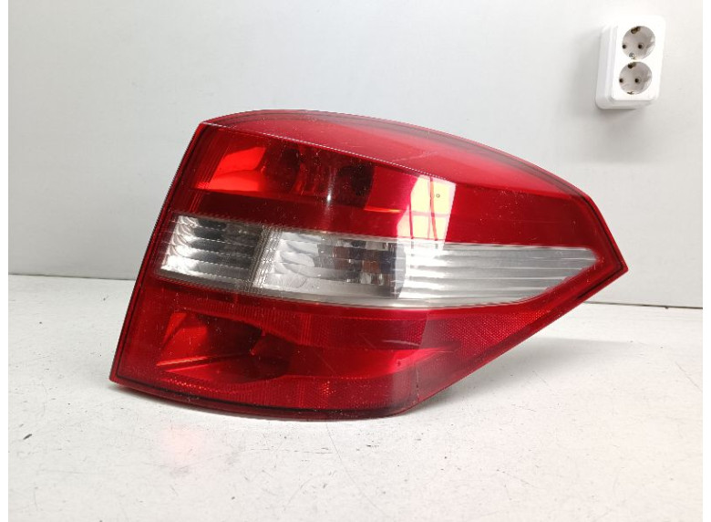 Фонарь задний правый к Renault Laguna, 2010г.