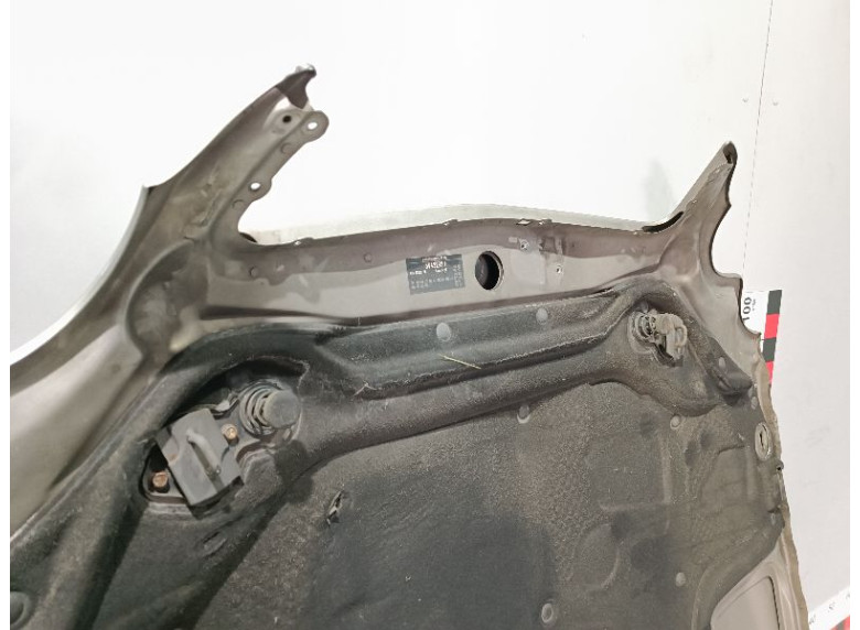 Капот к Mercedes C W203, 2003г.