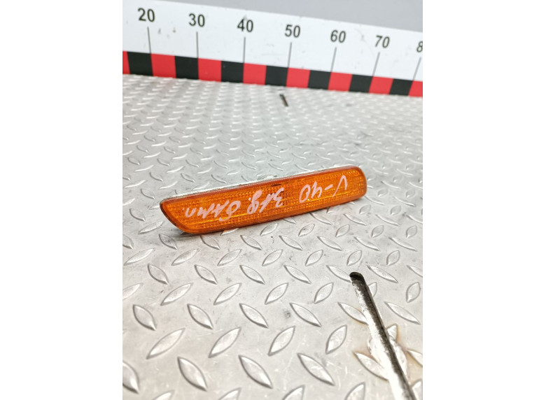 Поворотник левый к Volvo V40