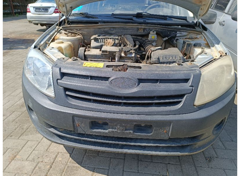 Четверть передняя правая к Lada Granta, 2014г.