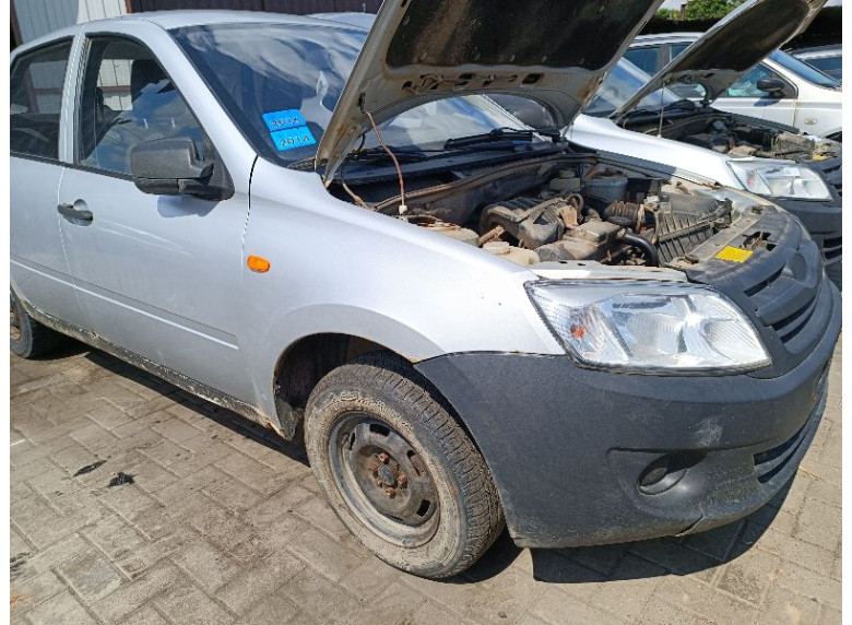 Четверть передняя правая к Lada Granta, 2014г.