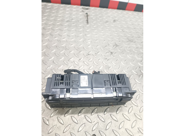 Блок управления печки/климат-контроля к Volkswagen Passat, 2003г.