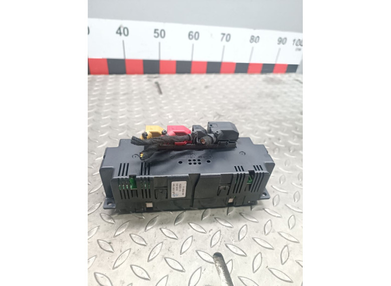 Блок управления печки/климат-контроля к Volkswagen Passat, 2003г.