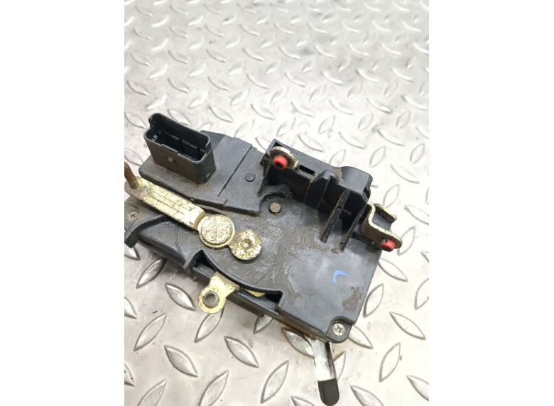 Замок двери передней правой к Citroen Jumpy, 1998г.