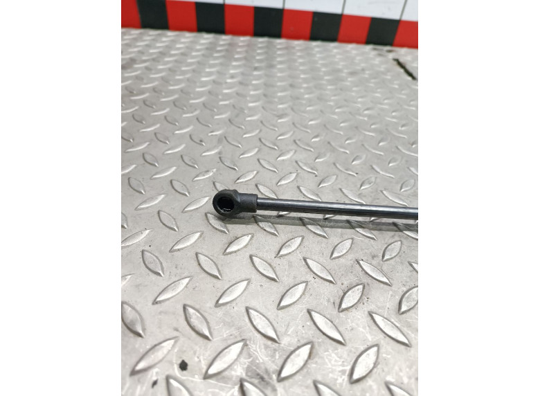 Амортизатор крышки багажника (3-5 двери) к Citroen C1, 2018г.