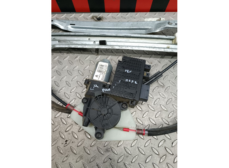 Стеклоподъемник электрический передний правый к Citroen C4 Picasso, 2007г.