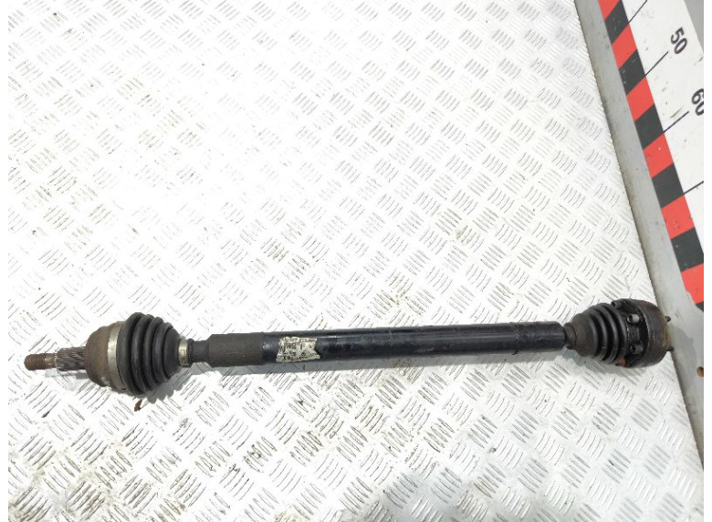 Полуось передняя правая (приводной вал, ШРУС) к Volkswagen Golf, 2000г.