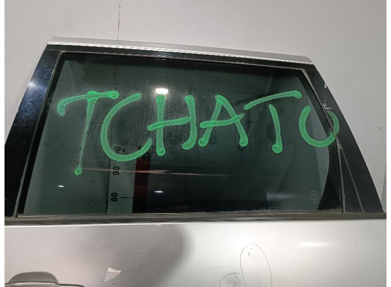 Стекло двери задней левой к Toyota Previa, 2003г.
